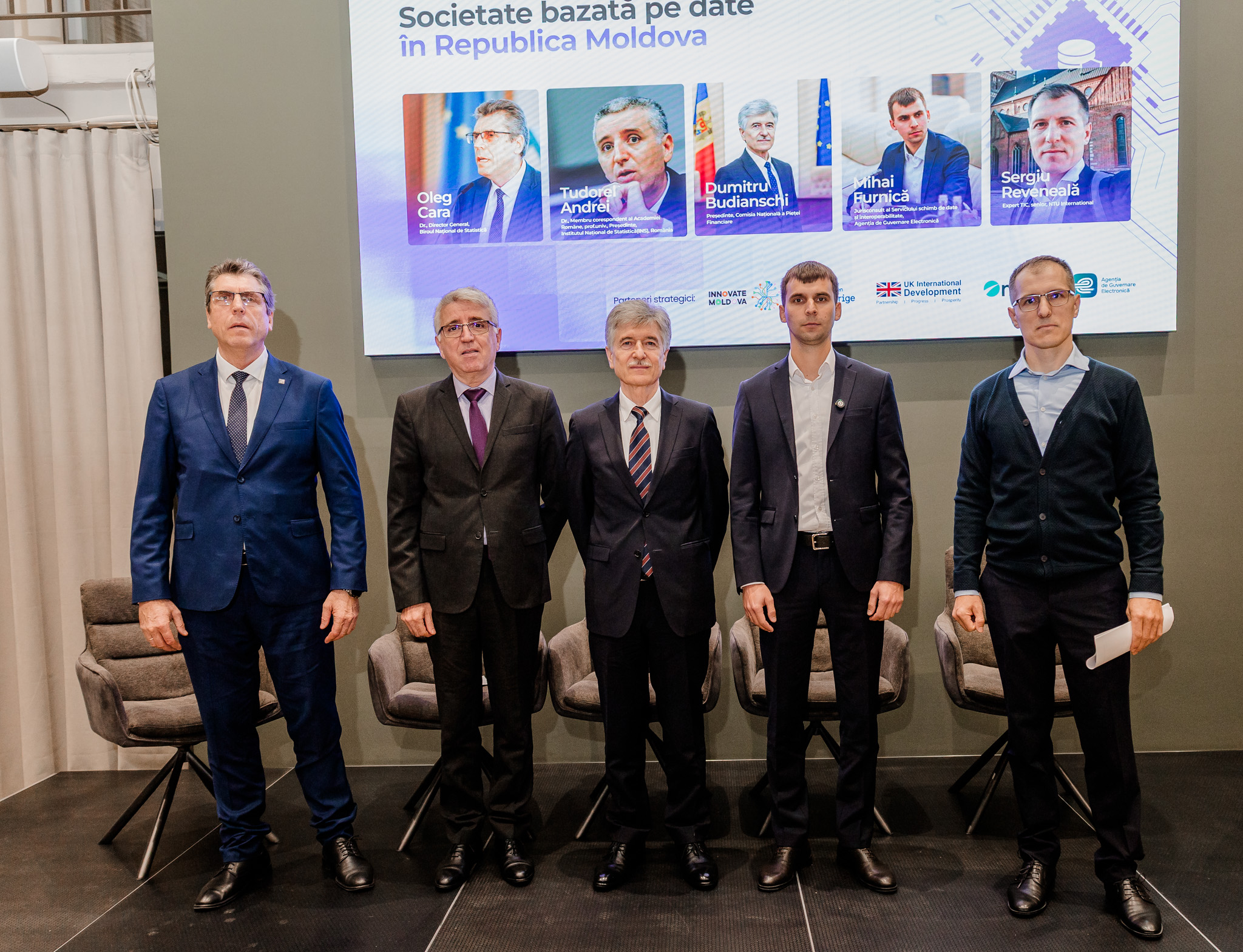 Imagine din timpul unui panou de discuții